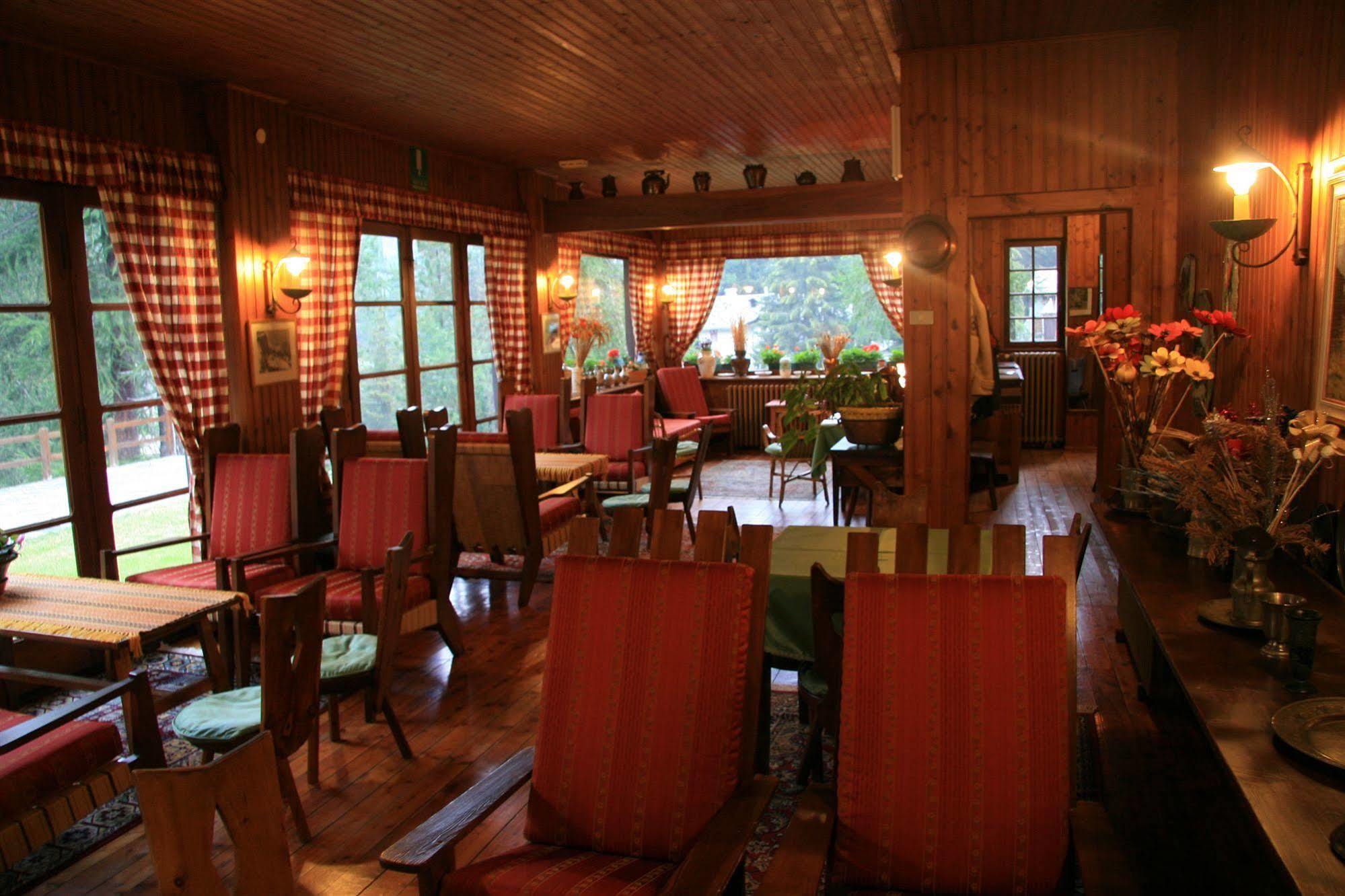 שמפולוק Albergo Villa Anna Maria מראה חיצוני תמונה