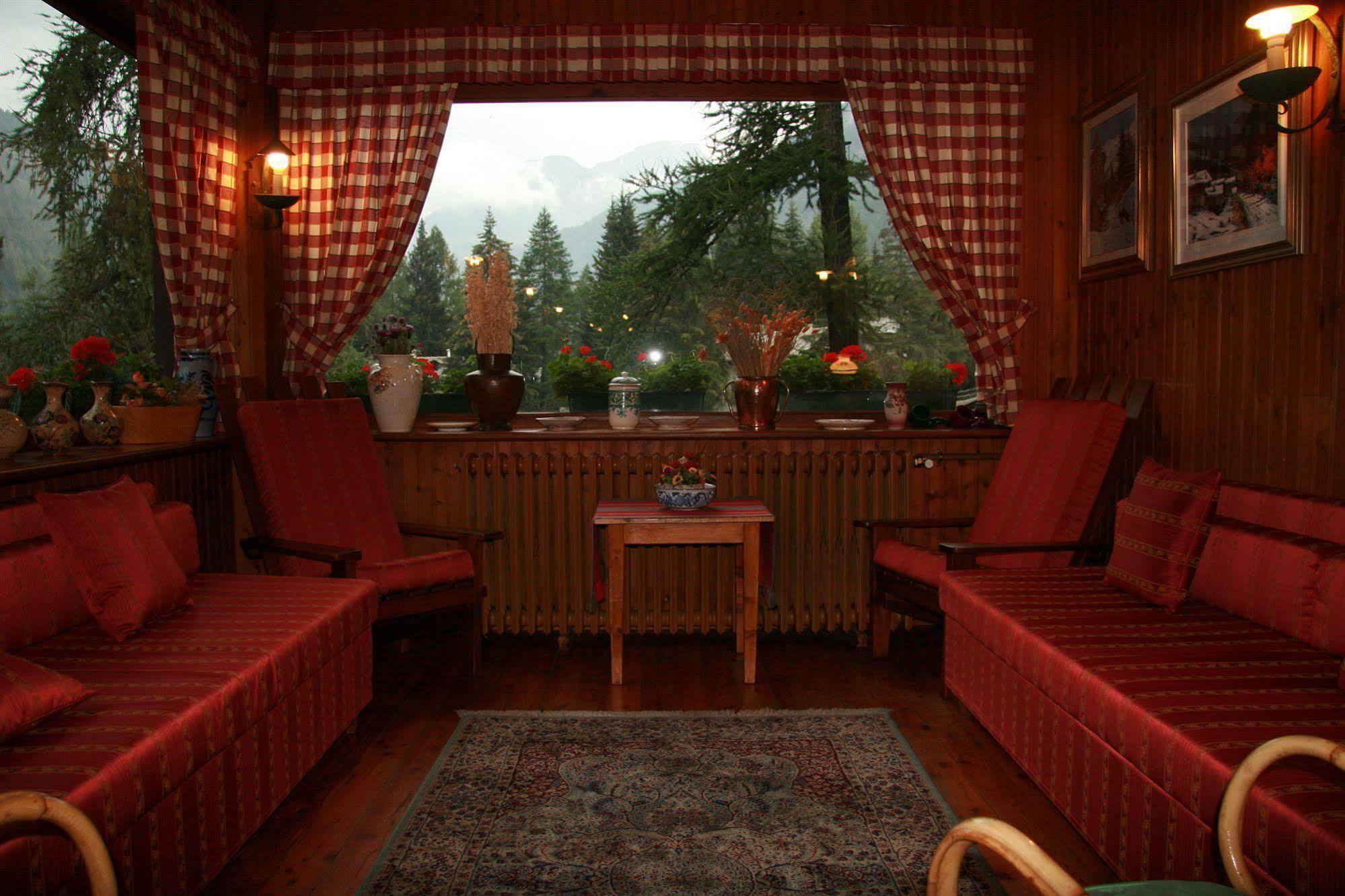 שמפולוק Albergo Villa Anna Maria מראה חיצוני תמונה