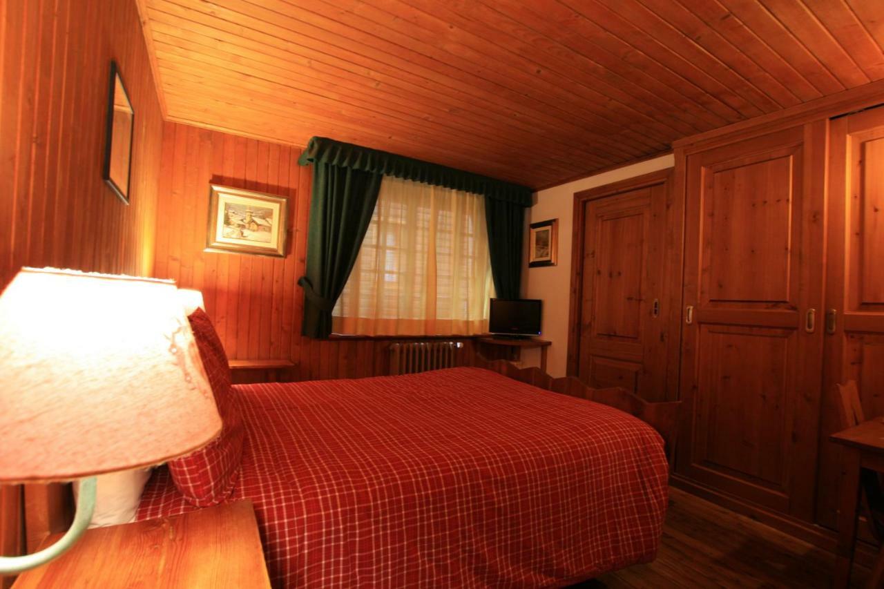 שמפולוק Albergo Villa Anna Maria מראה חיצוני תמונה