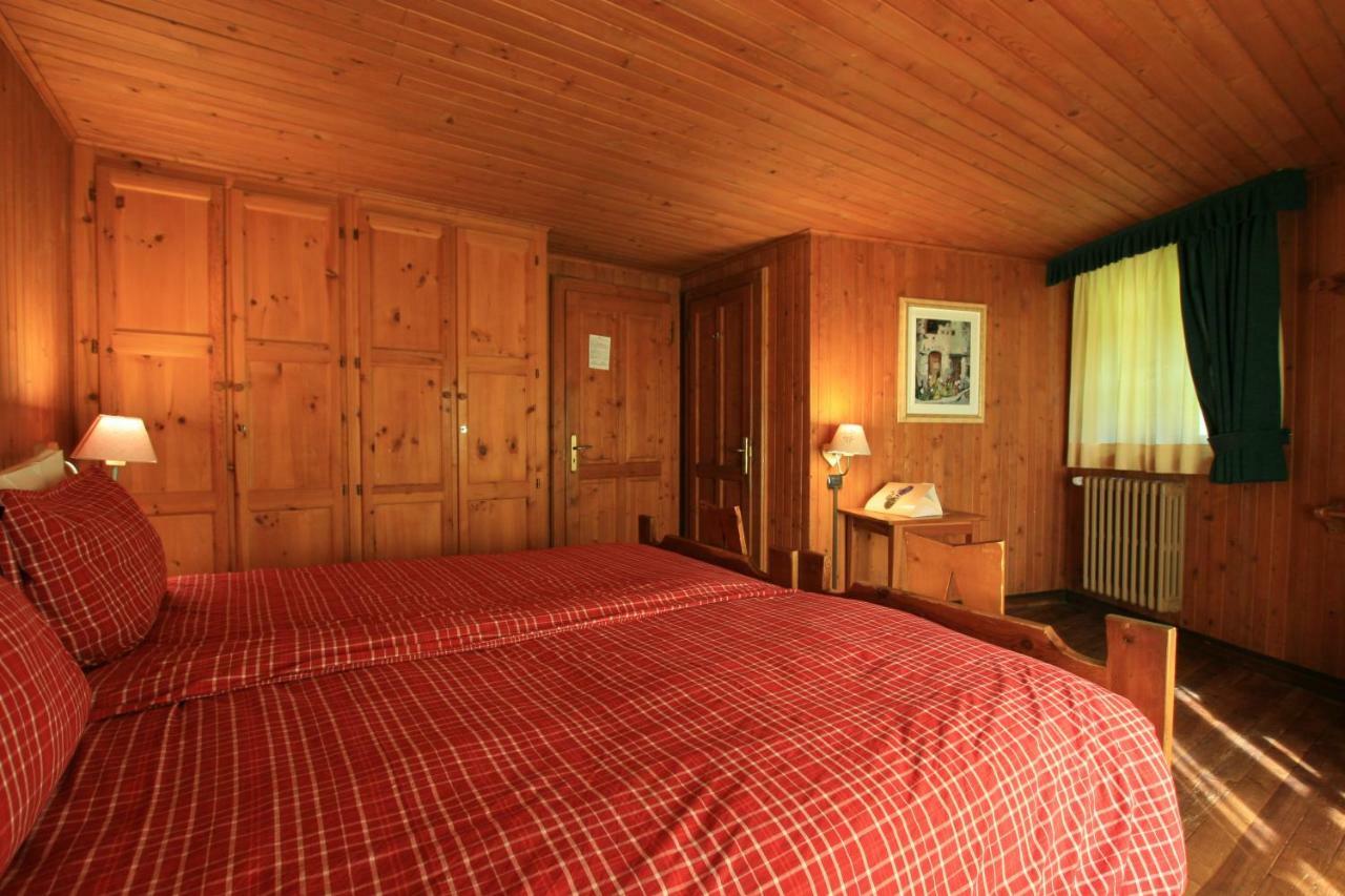 שמפולוק Albergo Villa Anna Maria מראה חיצוני תמונה