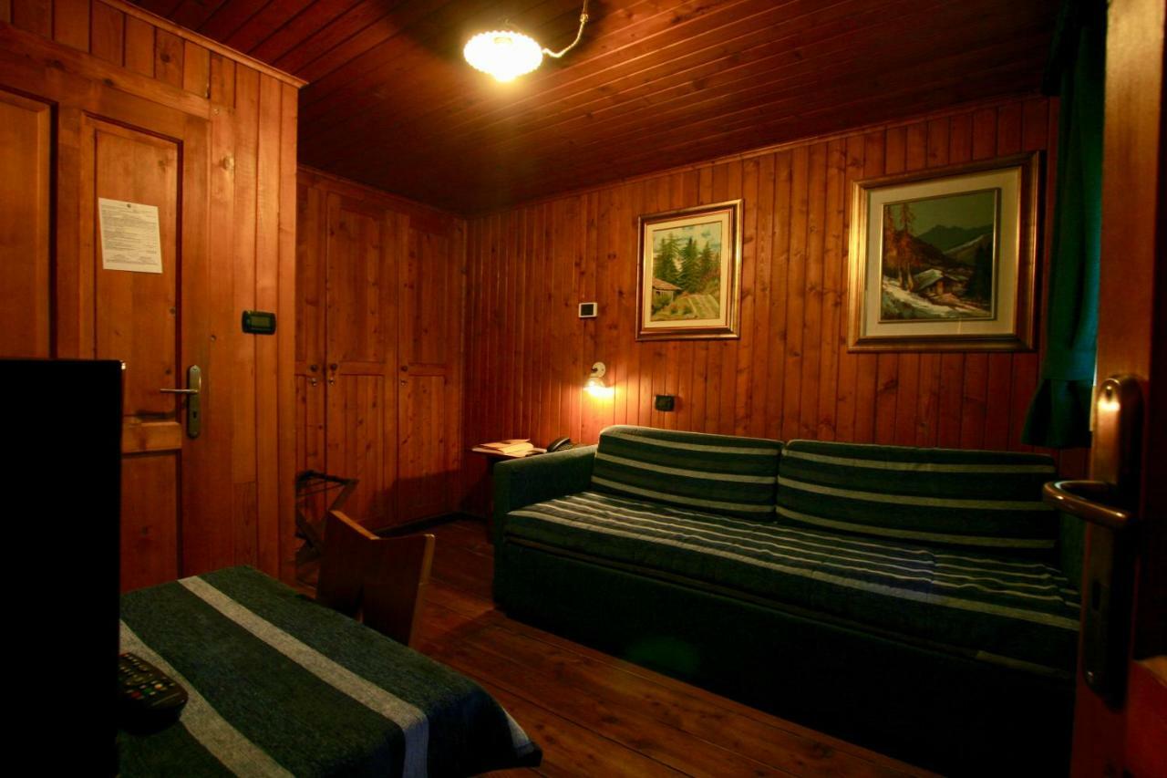 שמפולוק Albergo Villa Anna Maria מראה חיצוני תמונה