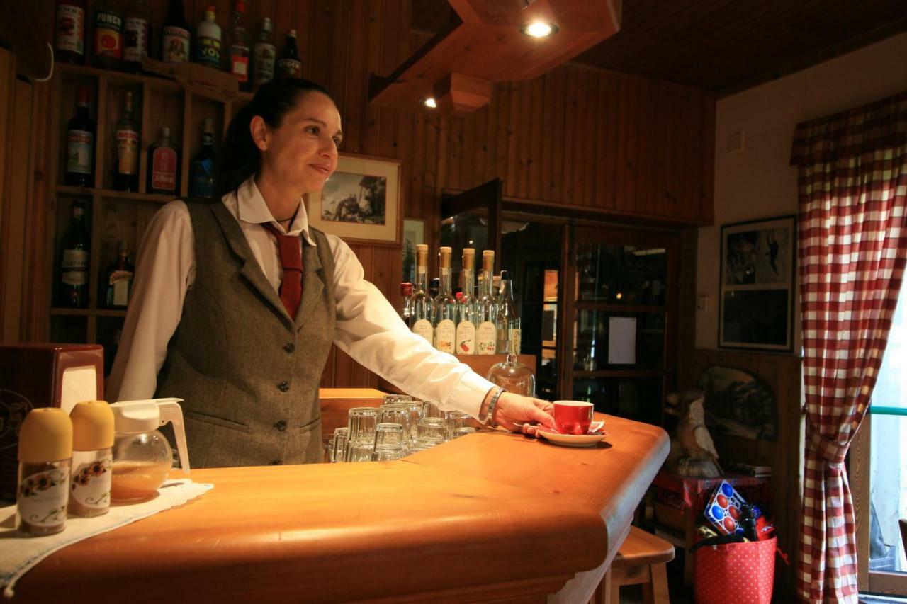 שמפולוק Albergo Villa Anna Maria מראה חיצוני תמונה