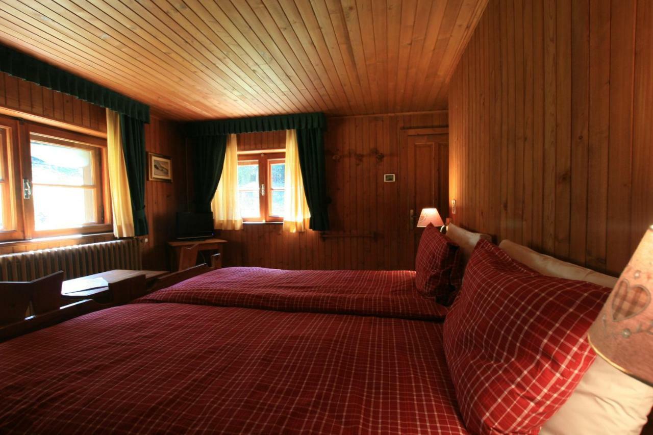 שמפולוק Albergo Villa Anna Maria מראה חיצוני תמונה